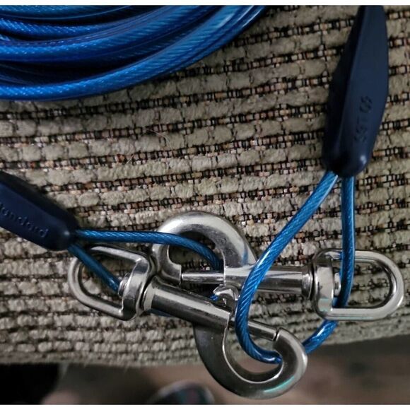 Pet Champion Dogs Tie Out Cable 25 ft. NEW - Medium up to 60 Pounds Vinyl cover - Picture 5 of 7